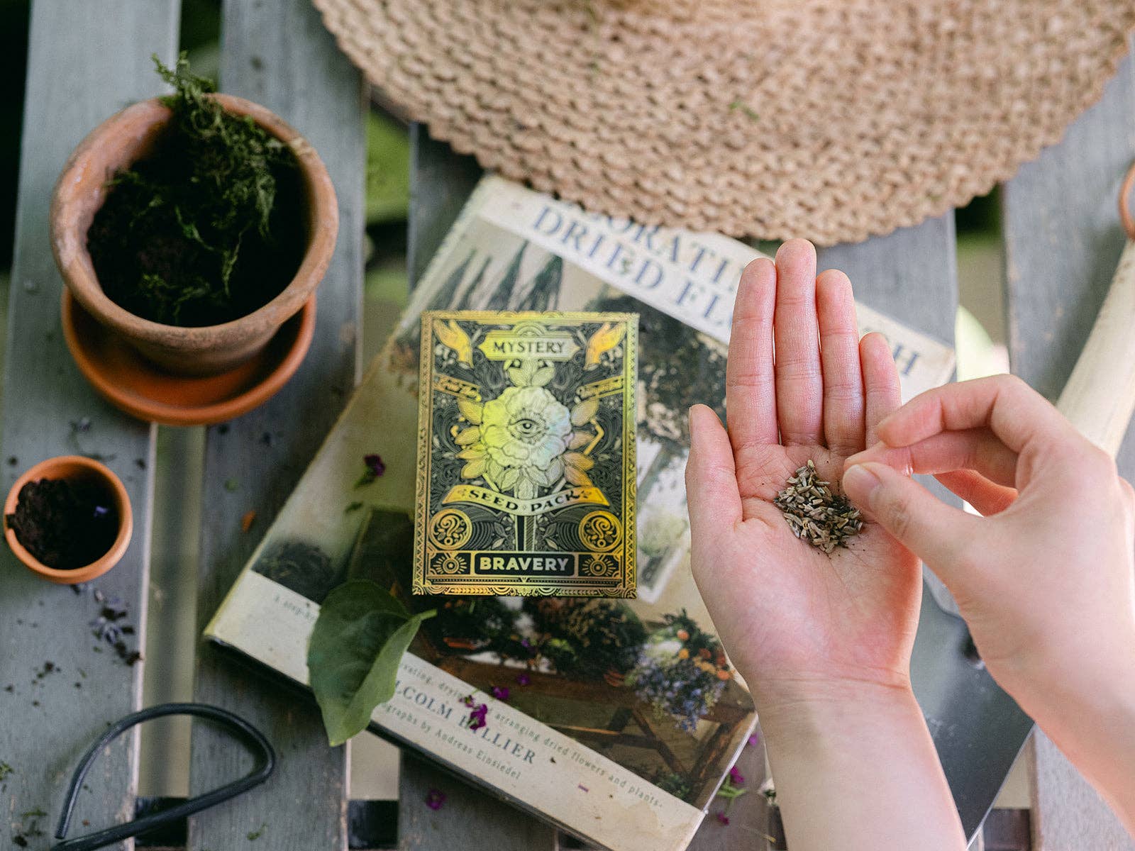 Sachet de graines - Mystère (Courage) *HOLOGRAPHIQUE*