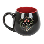 Tasse noire avec intérieur rouge et motif cœur ‘Love Lives Here"