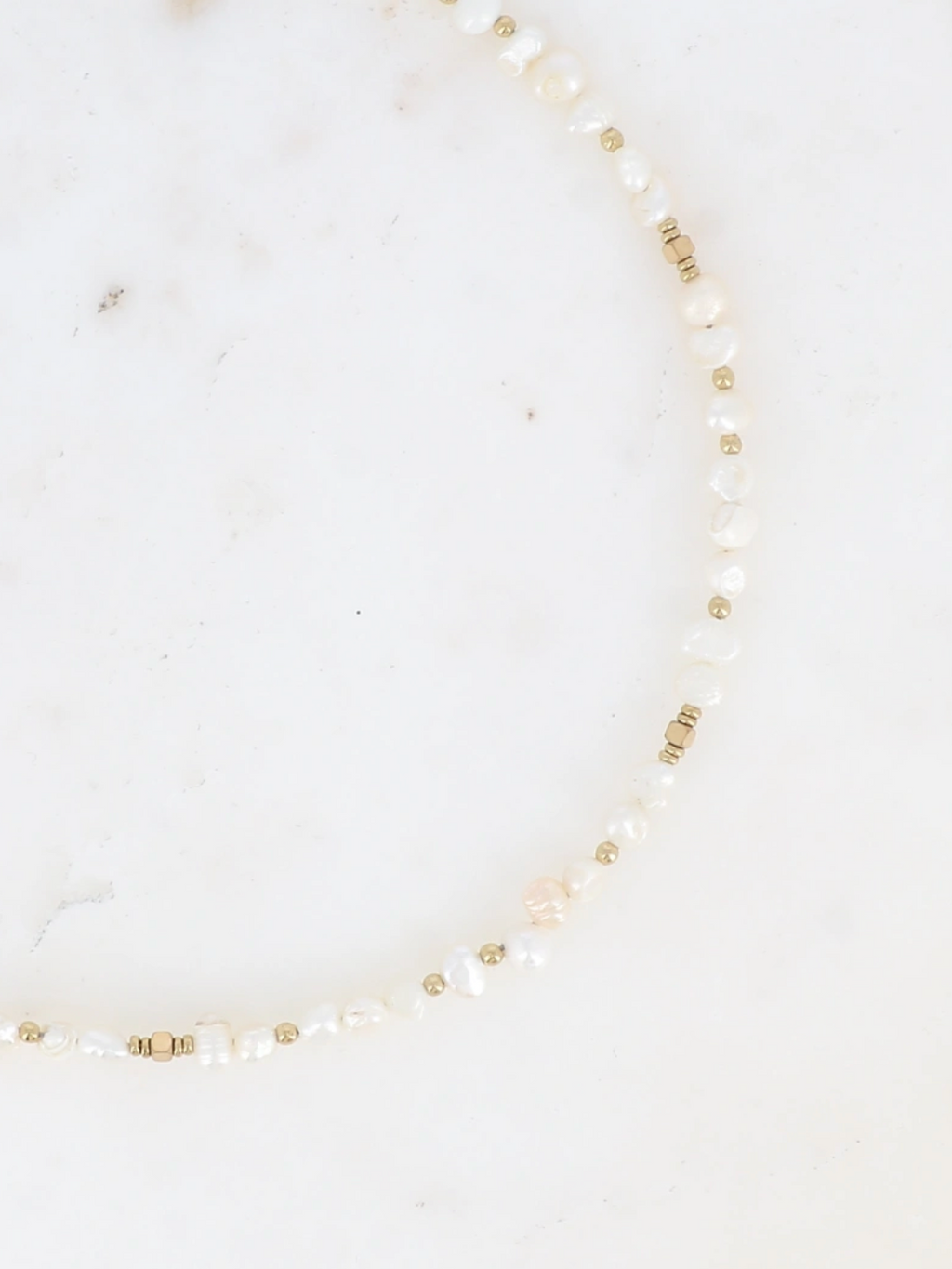 Collier Esmée Doré - perles d'eau douces