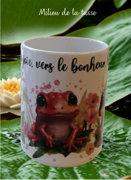 Tasse en céramique avec grenouille et fleurs – vue milieu